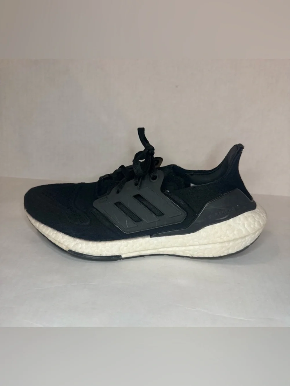 Adidas Women's Ultraboost 22 Running Shoes Black/Black/White Size 9.5